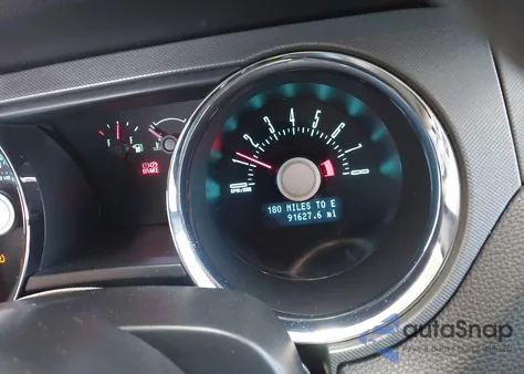 2011 Ford Mustang V6 z USA, uszkodzony, nr VIN 1ZVBP8AM9B5137641